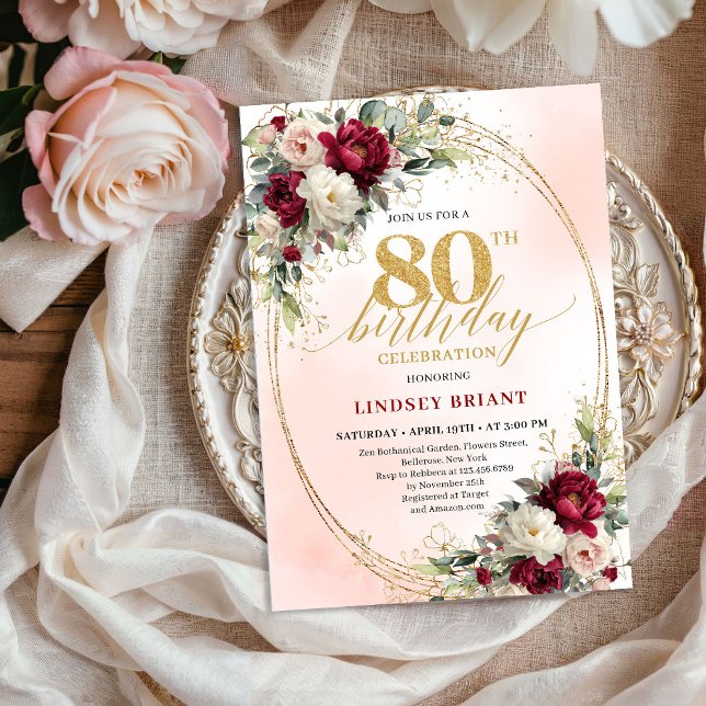 Invitación Cumpleaños 80 Sofisticado Floral Borgoña Oro (Sophisticated Burgundy Floral Gold 80th Birthday Invite)