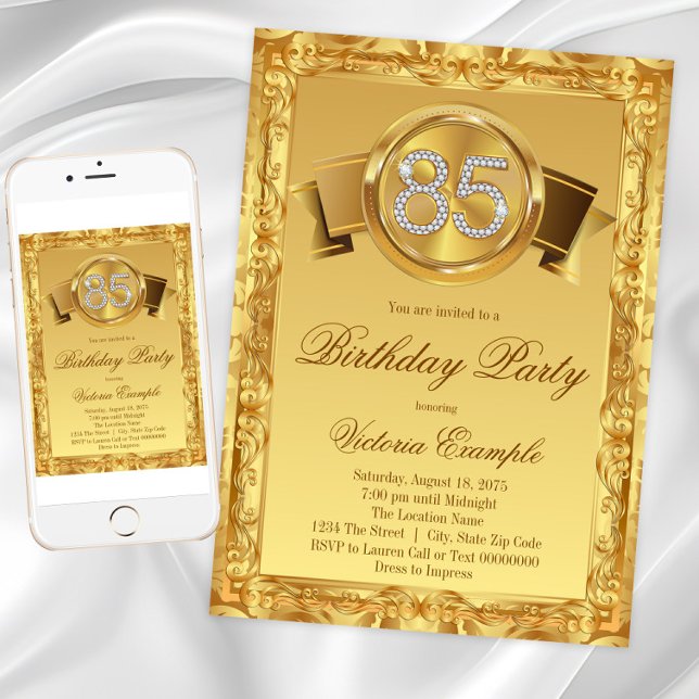 Invitación Cumpleaños 85 de mujer remolino de diamante dorado (85th birthday party invitation with diamond numbers on a beautiful gold background. )