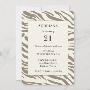 Invitación Cumpleaños con estampado de cebra marrón crema bla