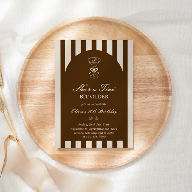 Invitación Cumpleaños con Martini de Café She's A Tini Bit Ol (Subido por el creador)