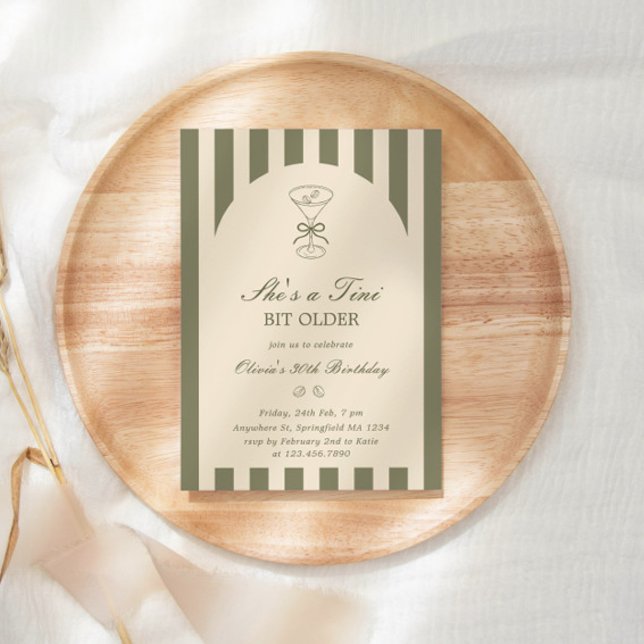 Invitación Cumpleaños con Martini de Café She's A Tini Bit Ol (Subido por el creador)