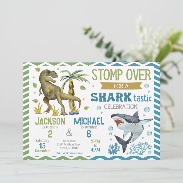 Invitación Cumpleaños conjunto de tiburones y dinosaurios (Anverso de pie)