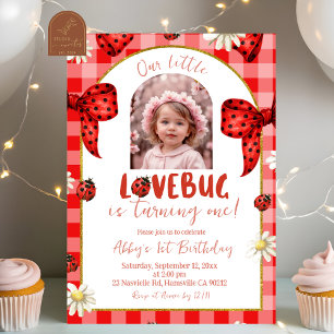 Invitación Cumpleaños Coquette Lovebug con Foto y Lazo de Cua