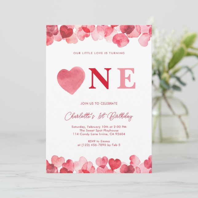 Invitación Cumpleaños corazón rosa uno primera niña (Anverso de pie)