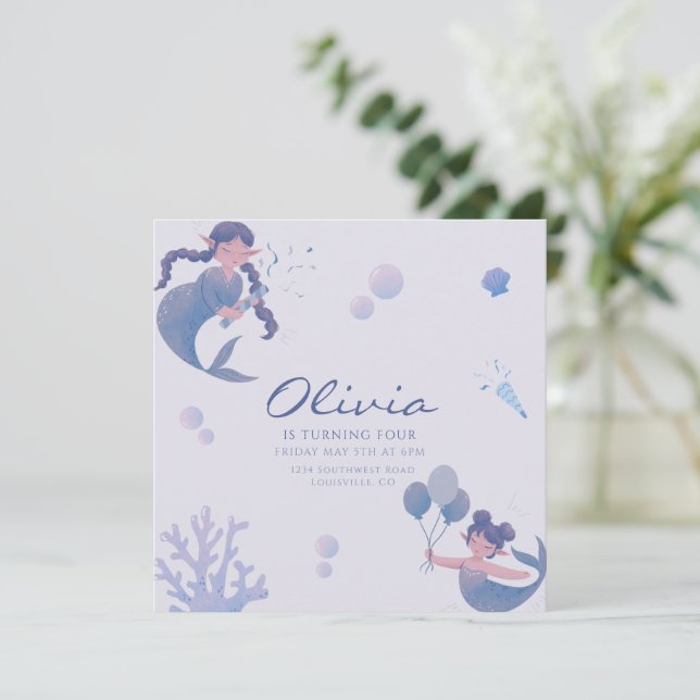 Invitación Cumpleaños de cola de sirena morada azul bajo el m (Anverso de pie)