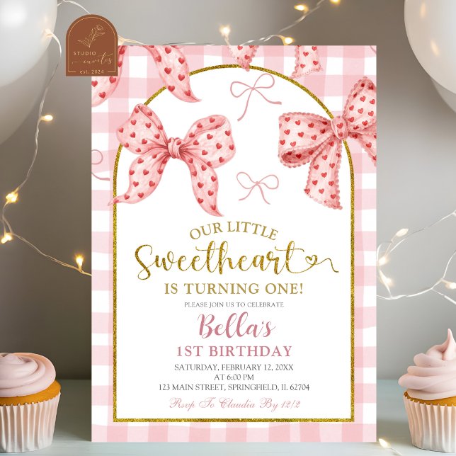 Invitación Cumpleaños de Corazón con Lazo de Cuadros Rosados (Subido por el creador)