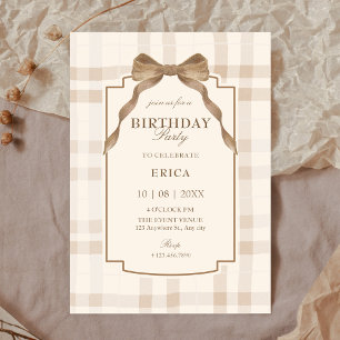 Invitación Cumpleaños de cuadros escoceses de lazo marrón bei