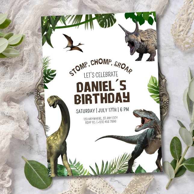 Invitación Cumpleaños de dinosaurio Jurásico Pisoteo Masticac (Subido por el creador)