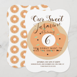 Invitación Cumpleaños de dona de calabaza dulce espolvoreada