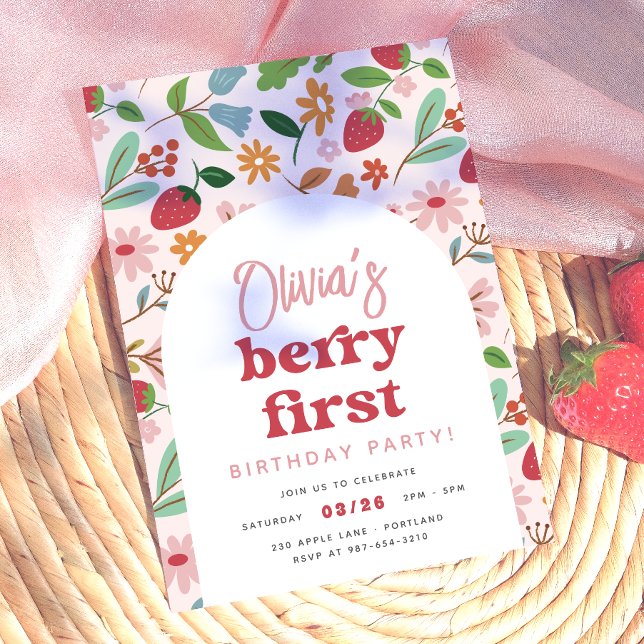 Invitación Cumpleaños de Fresa Berry Primero (Card Front Mock-up)