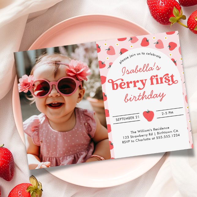 Invitación Cumpleaños de Fresa Primer Año Fiesta Fresa Primer (Beery First Photo Birthday Invite)