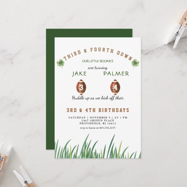Invitación Cumpleaños de fútbol de gemelos irlandeses Huddle  (Anverso/Reverso In Situ)