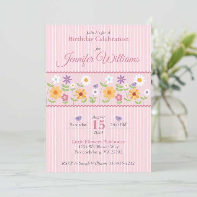 Invitación Cumpleaños de las franjas florales rosadas (Anverso de pie)