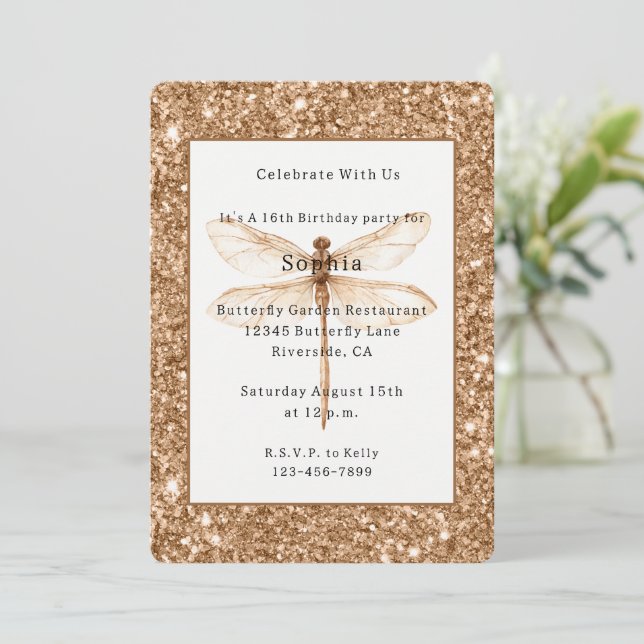 Invitación Cumpleaños de libélula blanca con brillo falso dor (Anverso de pie)