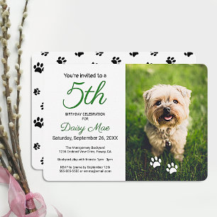 Invitación Cumpleaños de Mascota con Huellas de Pata Negras A