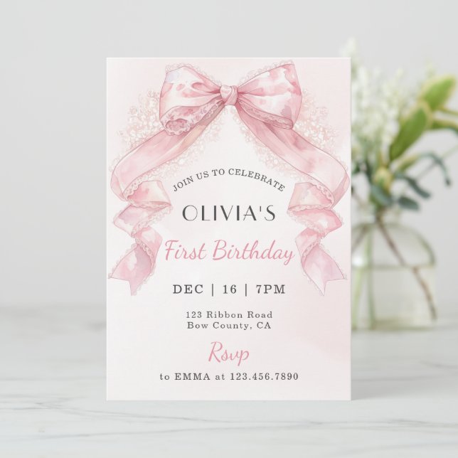 Invitación Cumpleaños de niña con lazo de encaje rosa Coquett (Anverso de pie)