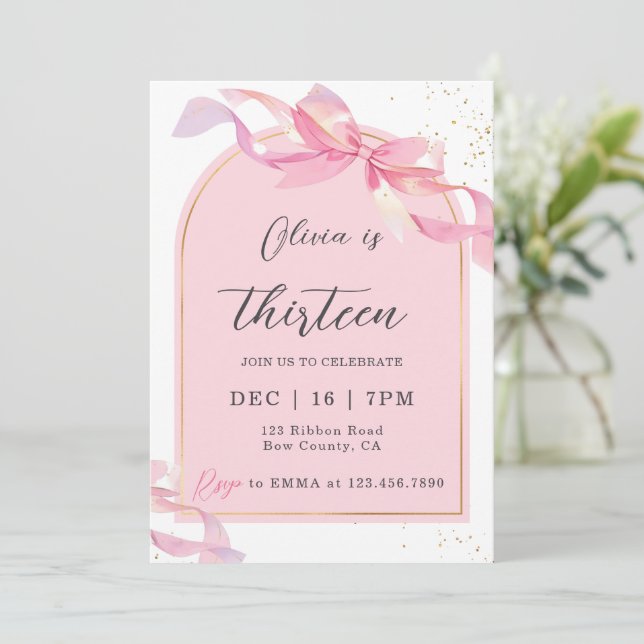 Invitación Cumpleaños de niña con lazo rosa dorado Coquette l (Anverso de pie)