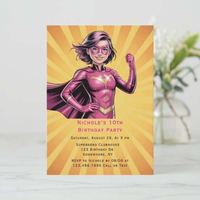 Invitación Cumpleaños de niña superheroína rosa (Anverso de pie)