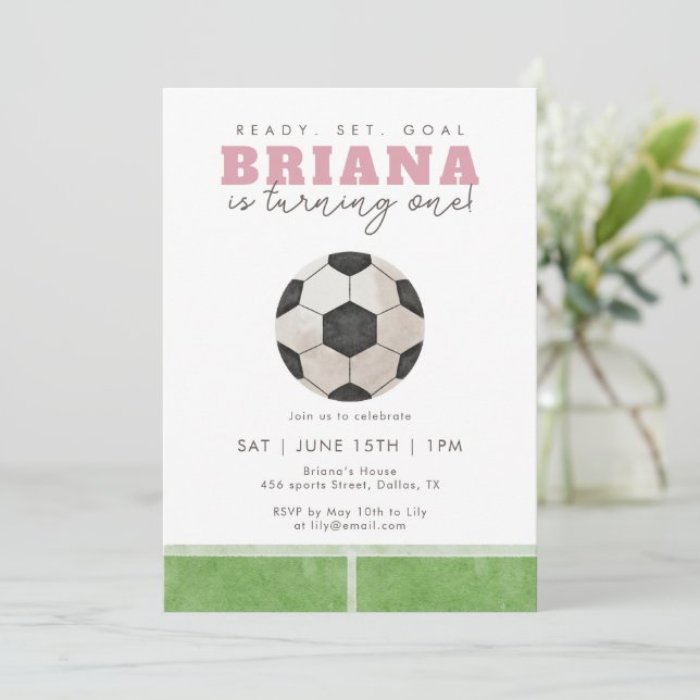 Invitación Cumpleaños de niñas con balón de fútbol rosa 6 o 7 (Anverso de pie)
