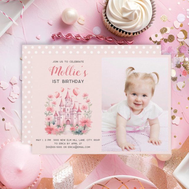 Invitación Cumpleaños de niñas pequeñas 1er Castillo Rosa Fot (Cute pink princess castle baby girl's 1st birthday photo invitation)