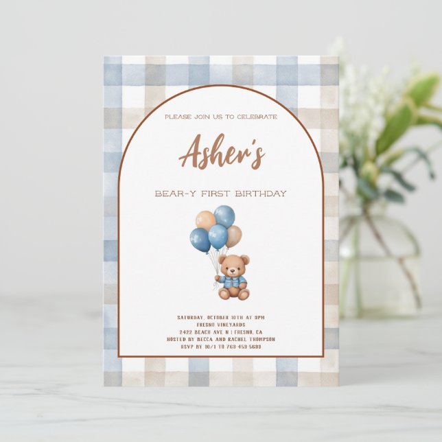 Invitación Cumpleaños de osito marrón y azul (Anverso de pie)