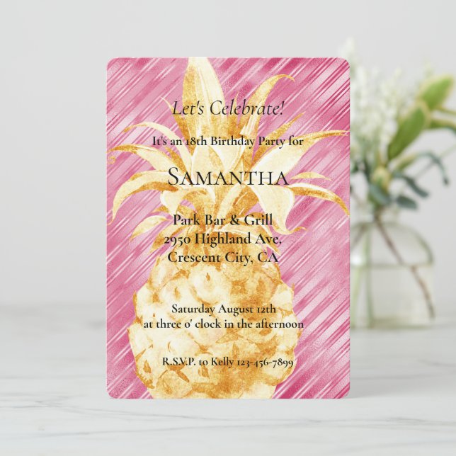 Invitación Cumpleaños de Piña Rosa Glam Stripes Gold Pineappl (Anverso de pie)