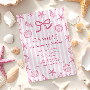 Invitación Cumpleaños de Playa Costera con Lazo Rosa y Concha