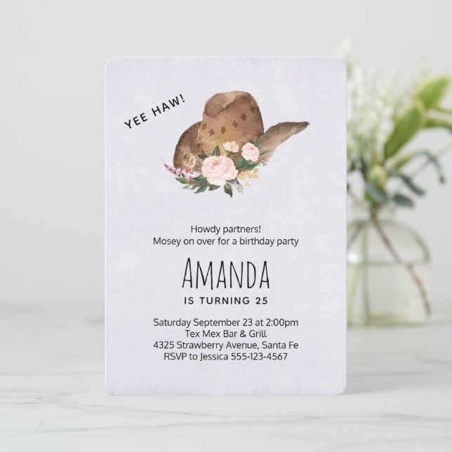 Invitación Cumpleaños de Sombrero de Vaquera Marrón con Flore (Anverso de pie)