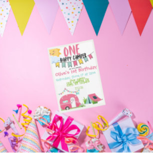 Invitación Cumpleaños de un Chica de Camper Feliz