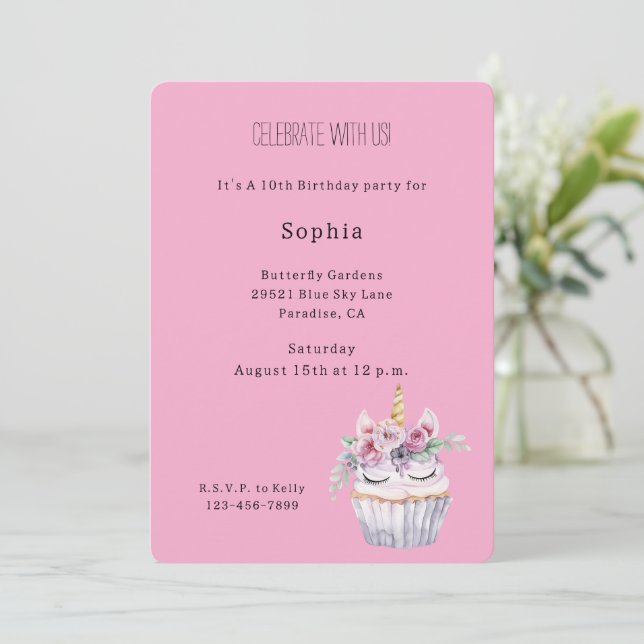 Invitación Cumpleaños de Unicornio de Cupcake Floral Rosa (Anverso de pie)