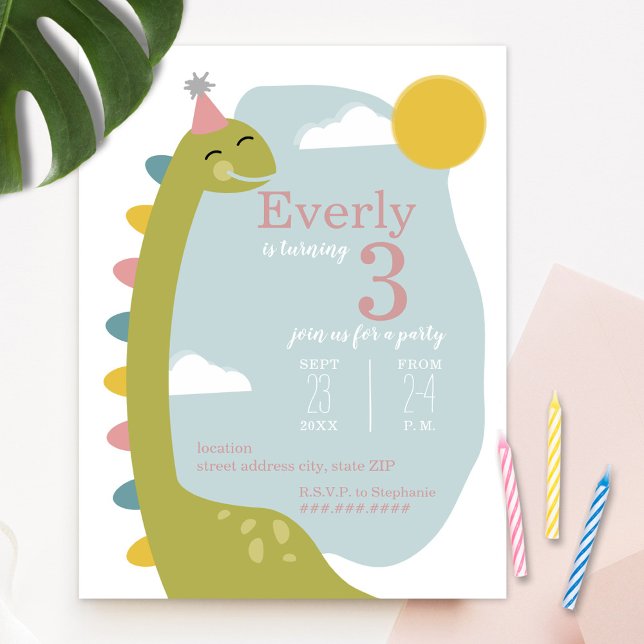 Invitación Cumpleaños del Chica Brontosaurus Sky Dinosaur (Subido por el creador)