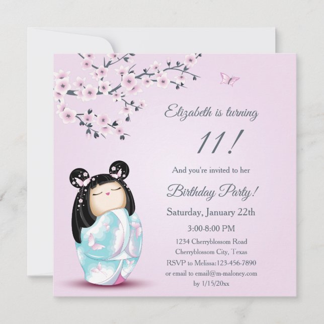 Invitación Cumpleaños del Chica Kokeshi Doll Cherry Blossoms (Anverso)