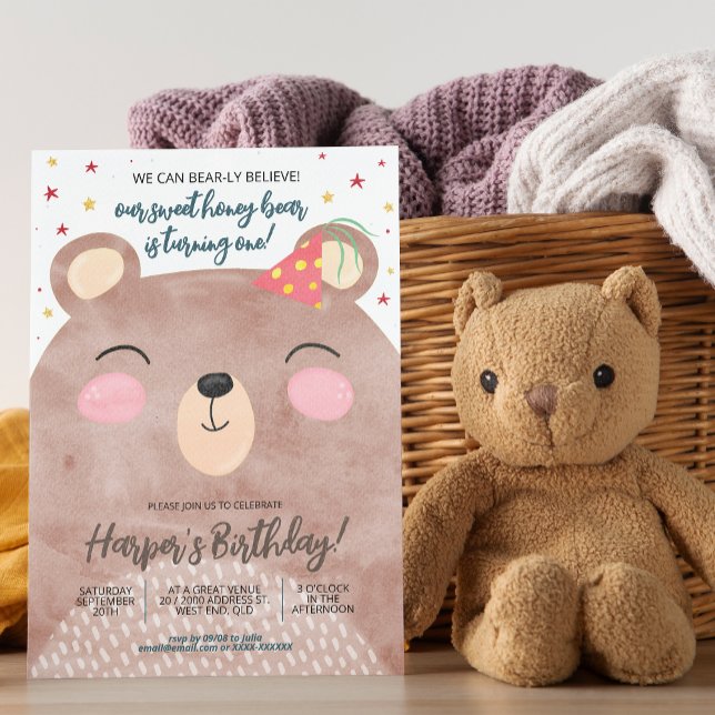 Invitación Cumpleaños del oso de miel marrón (You can create plenty of honey for the big day with our bear birthday invitation!)