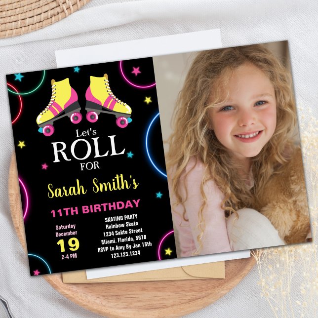 Invitación Cumpleaños del patinaje rosa amarillo negro con fo (Black Yellow Pink Skating Birthday with Photo Invitation)