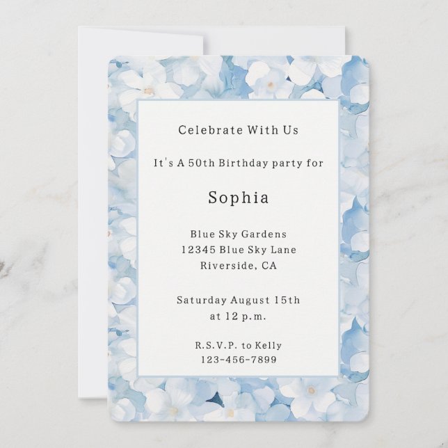Invitación Cumpleaños Flores Blancas y Azules de Santorini (Anverso)