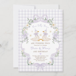 Invitación Cumpleaños gemelas ocas silvestres con lazo púrpur