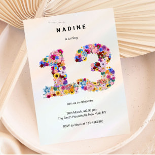 Invitación Cumpleaños número 13 con flores rosadas de jardín 