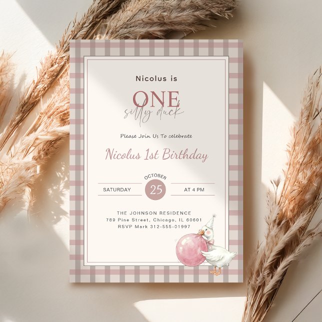 Invitación Cumpleaños número uno de bebé Un Pato Tonto con La (Subido por el creador)