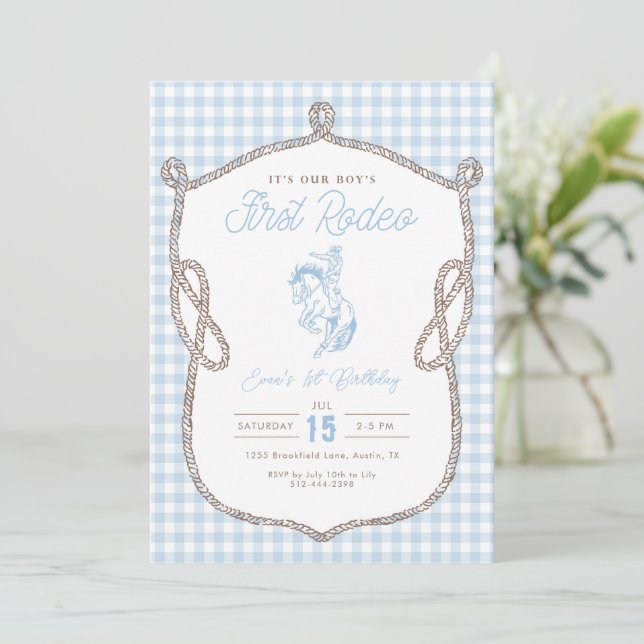 Invitación Cumpleaños Primer Rodeo Vaquero de Gingham Azul (Anverso de pie)