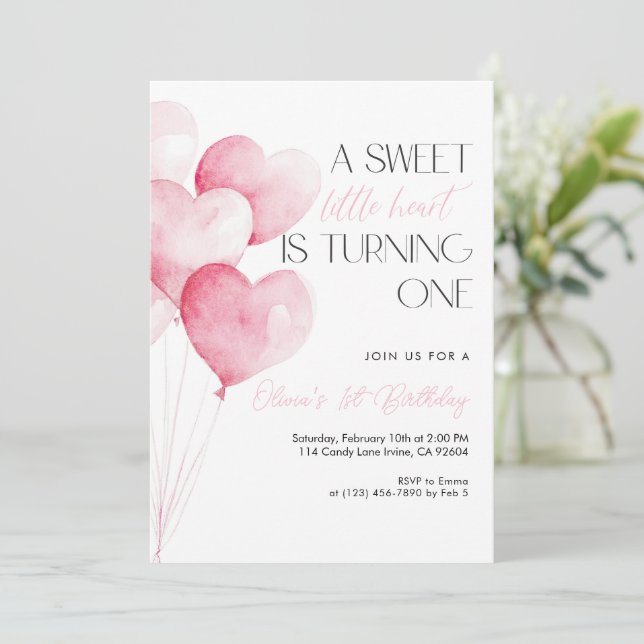 Invitación Cumpleaños primero con globo corazón rosa (Anverso de pie)