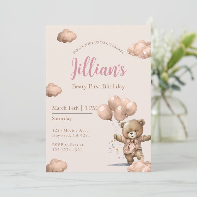 Invitación Cumpleaños primero de Brown Beary Girl (Anverso de pie)