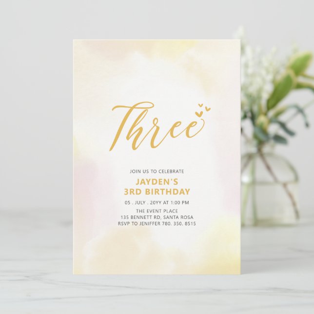 Invitación Cumpleaños Simple Corazones Amarillos Tres 3 (Anverso de pie)