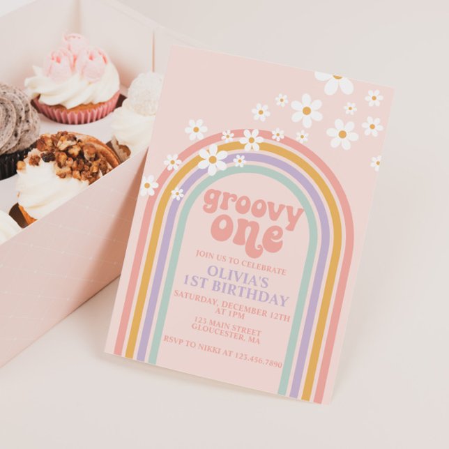 Invitación Cumpleaños uno Dasiy Groovy pastel arcoíris (Subido por el creador)