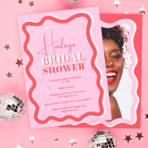 Curva roja rosa retro ducha de novia ondulada