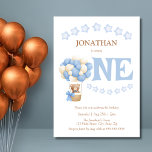 Invitación Cute Bear Hot Air Balloon Kids 1º cumpleaños<br><div class="desc">Estas lindas invitaciones para fiestas de cumpleaños incluyen un lindo oso de peluche color agua en globo de aire caliente con estrellas azules. Personalice las invitaciones de la fiesta de cumpleaños agregando el nombre,  la edad y los detalles del fiesta de su hijo.</div>