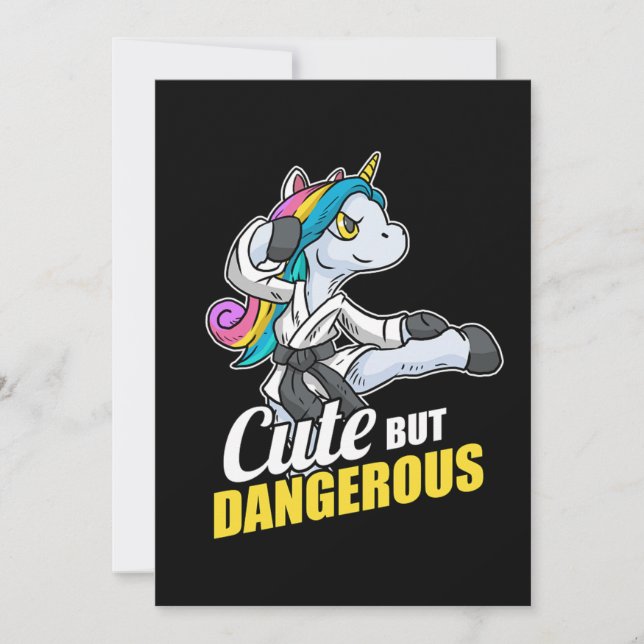 Invitación Cute But Dangerous Unicorn Karate Kung Fu MMA Gift (Anverso)