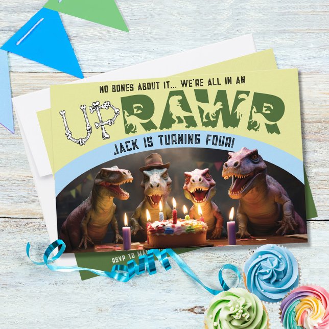 Invitación Cute Dinosaur UpRAWR Dino-Mite cuarto Fiesta de cu (Boy Dinosaur Bones UpRAWR Dino-Mite 4th Birthday Party Invite, blue, green, T-Rex, four-a-saurus)