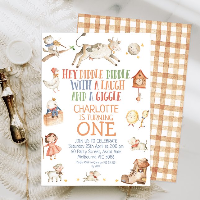 Invitación Cute Hey Diddle Diddle Nursery Rhyme 1er cumpleaño (Modern minimalist hey diddle diddle with a laugh and giggle nursery rhyme first birthday invitation )