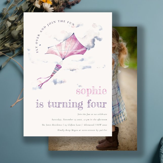 Invitación Cute Rosa Flying Kite cielo nubes foto cumpleaños (Subido por el creador)