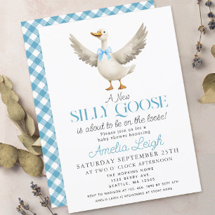 Invitación Cute Silly Goose Blue Ribbon Boy Baby Shower